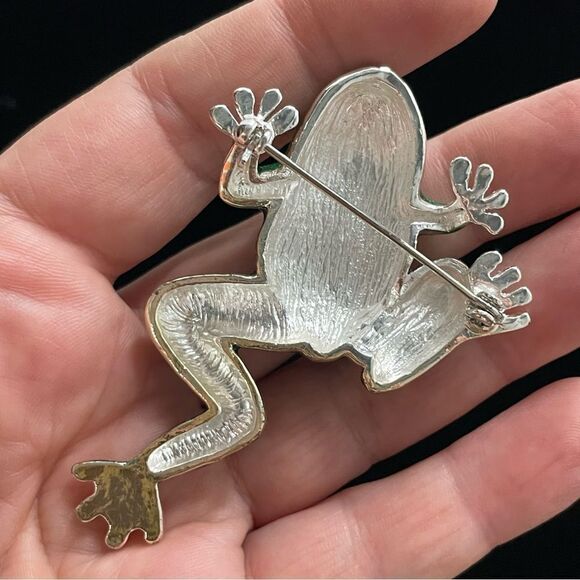 Enameled frog pin vintage silver, green, and black brooch - Picture 7 of 7
